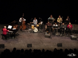 Hervé Sellin pianiste en Tentet avec les élèves du CRD Val Maubuée